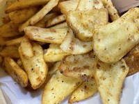 Crinkle Fries Small بطاطا كرينكل