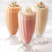 Milkshake fraise, chocolat, vanille, caramel à