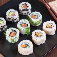 URA MAKI (4PCS)